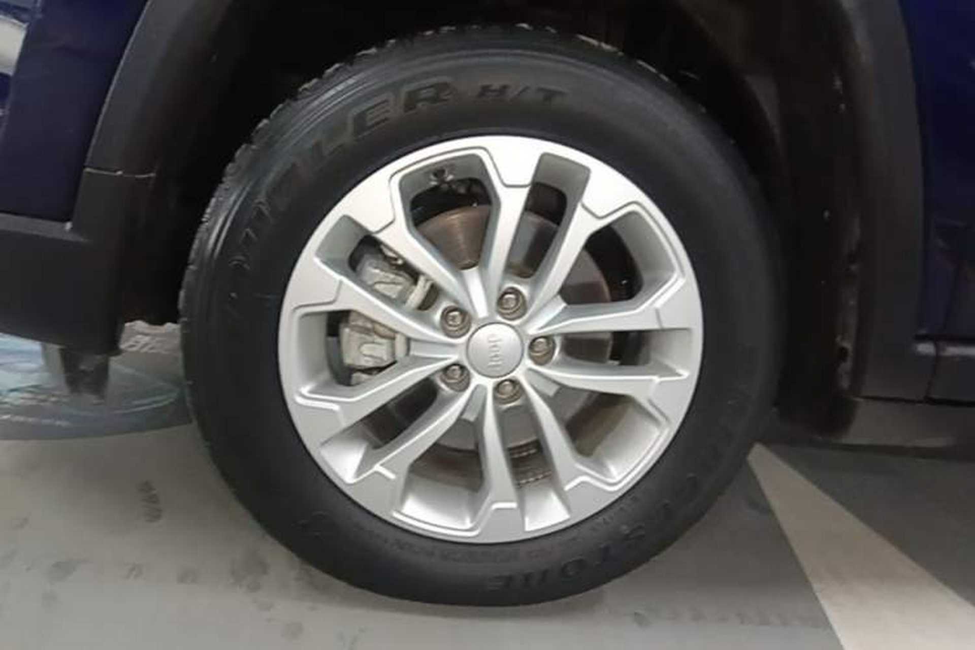 Used Jeep Compass 2021 220T Automatic Leading Edition Left Front Wheel Hub