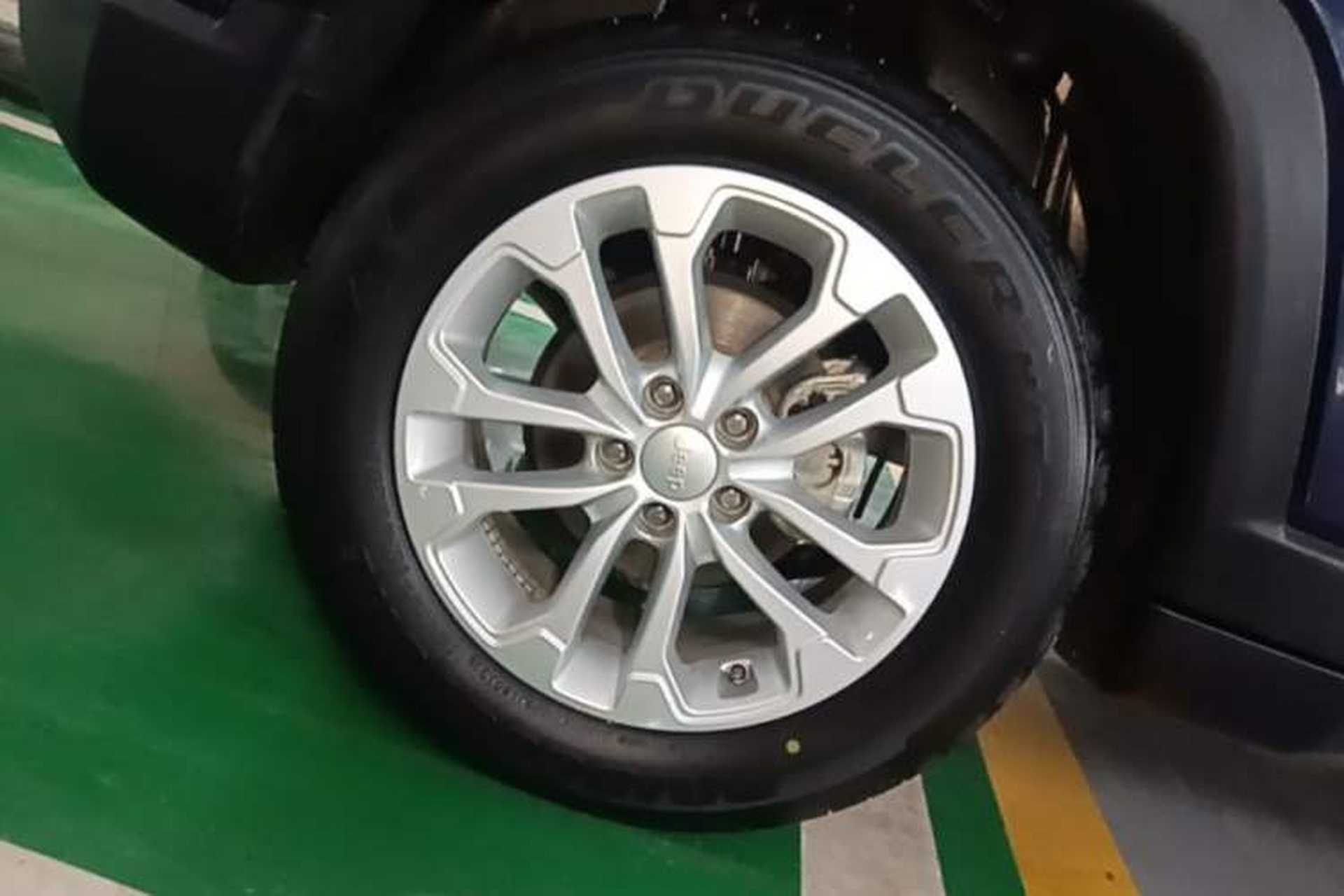 Used Jeep Compass 2021 220T Automatic Leading Edition Right Rear Wheel Hub