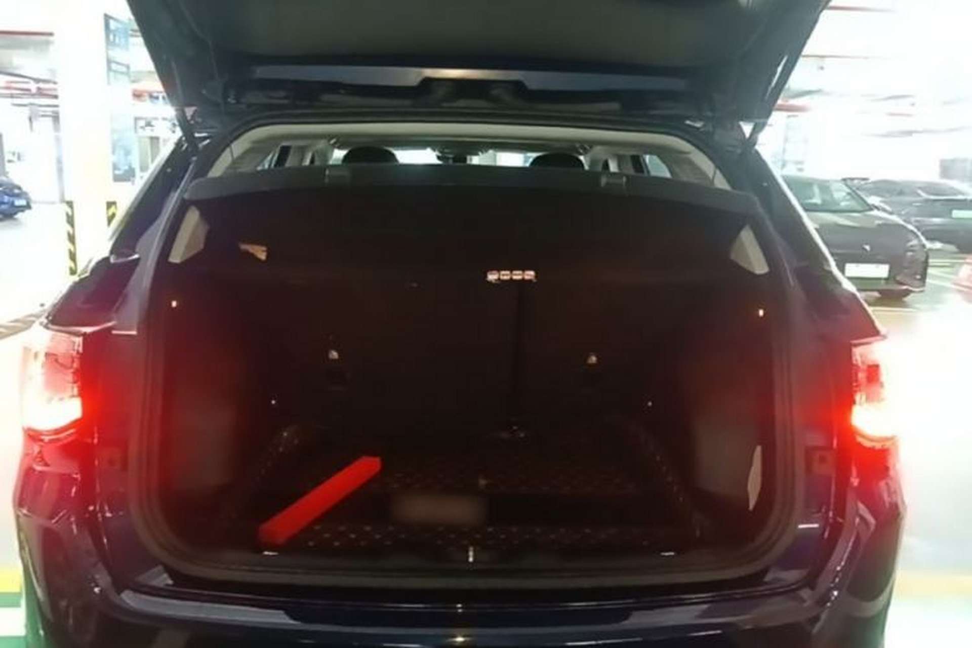 Used Jeep Compass 2021 220T Automatic Leading Edition Trunk