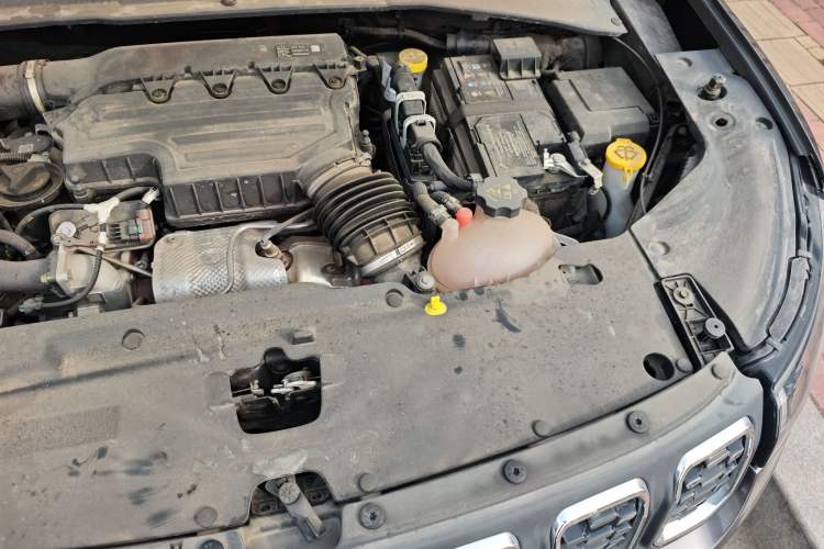 Used Jeep Compass 2021 220T Automatic Leading Edition Engine Bay Left