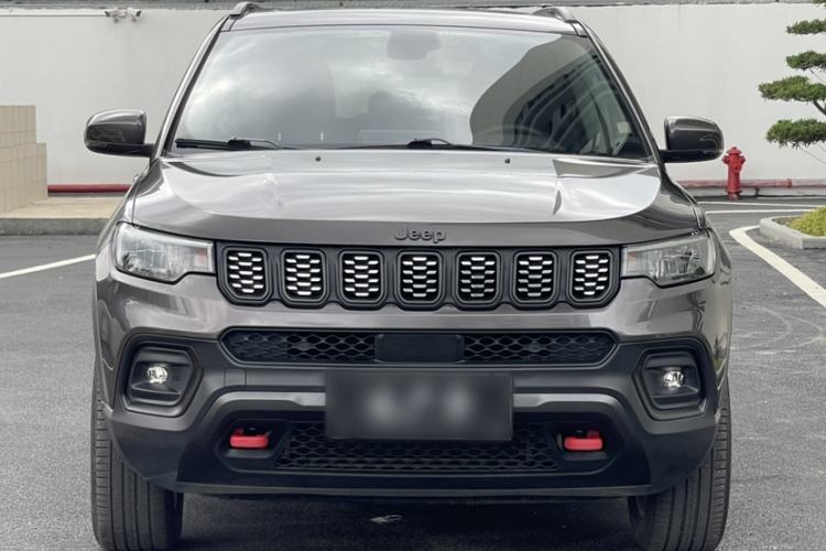 Used Jeep Compass 2021 220T Automatic Leading Edition Exterior 3