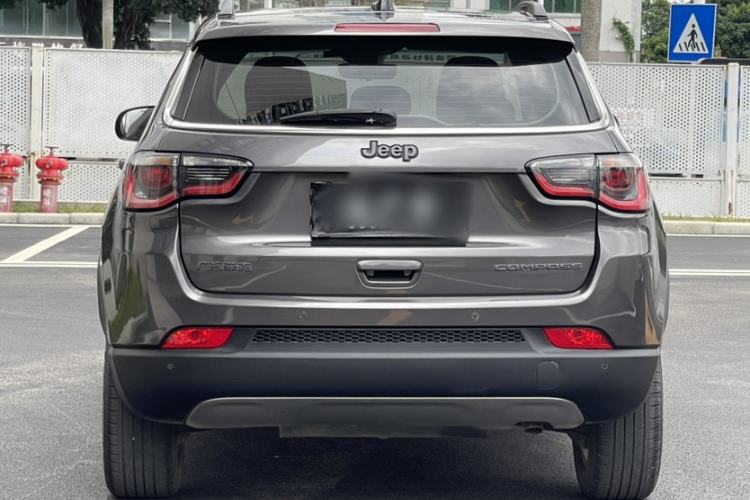 Used Jeep Compass 2021 220T Automatic Leading Edition Exterior 4
