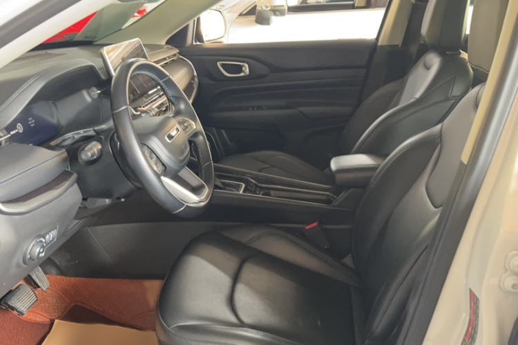 Used Jeep Compass 2021 220T Automatic Elite Edition Interior 2