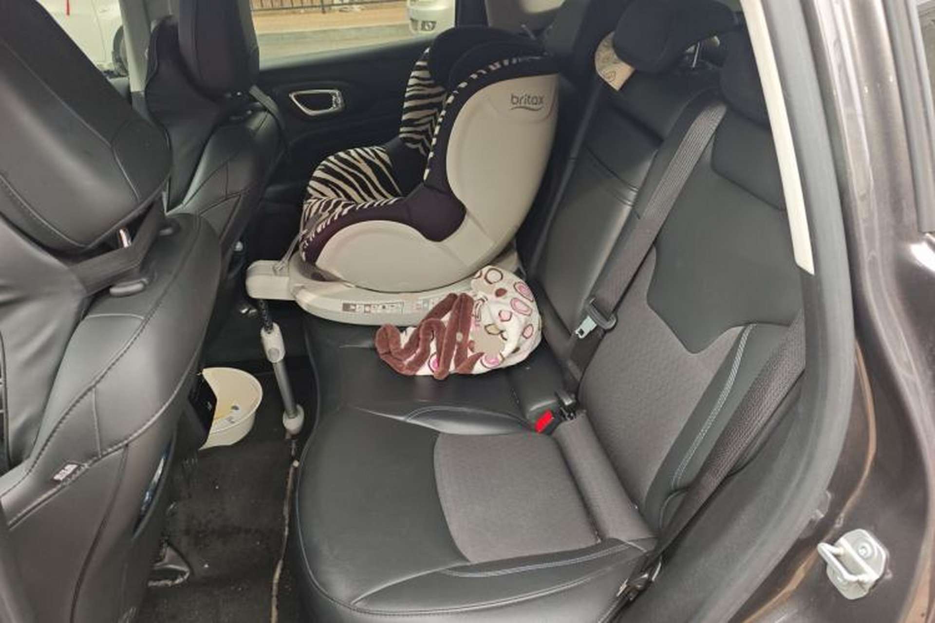 Used Jeep Compass 2021 220T Automatic Leading Edition Left Rear Seat