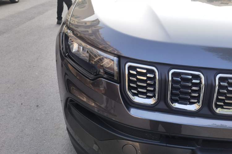 Used Jeep Compass 2021 220T Automatic Leading Edition Right Front Headlight