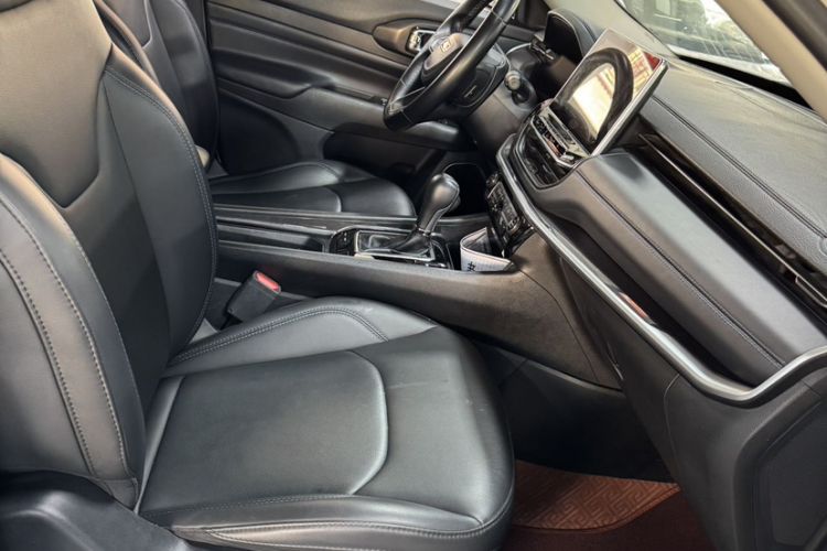 Used Jeep Compass 2021 220T Automatic Elite Edition Right Front Seat