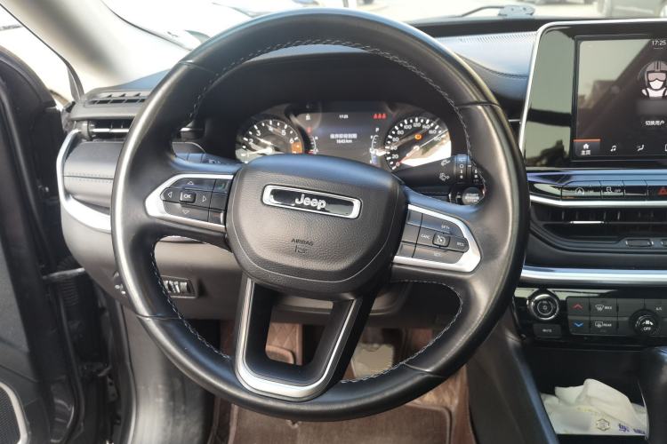 Used Jeep Compass 2021 220T Automatic Leading Edition Steering Wheel