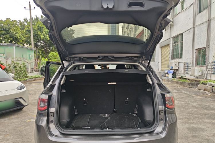 Used Jeep Compass 2021 220T Automatic Leading Edition Trunk