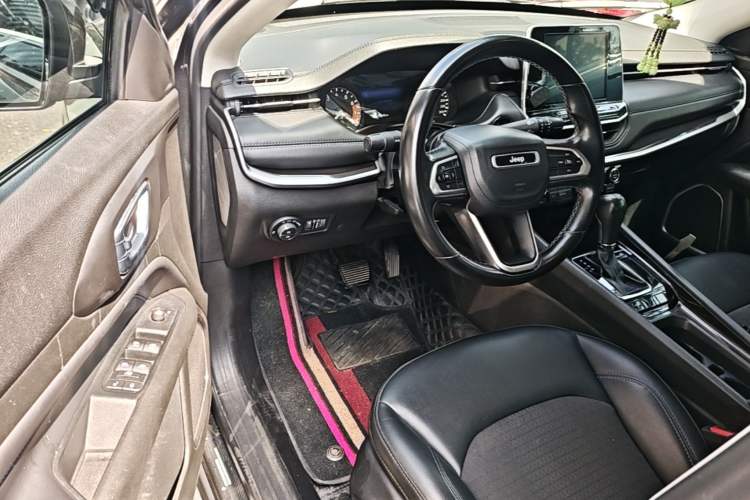 Used Jeep Compass 2021 220T Automatic Leading Edition Driver Seat