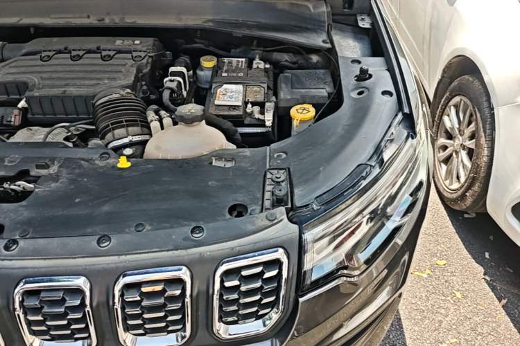Used Jeep Compass 2021 220T Automatic Leading Edition Engine Bay Left