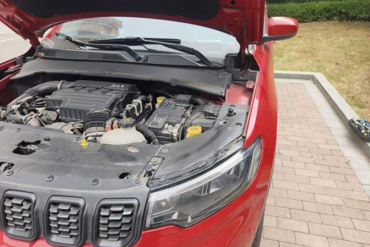 Used Jeep Compass 2021 220T Automatic Leading Edition Engine Bay Left