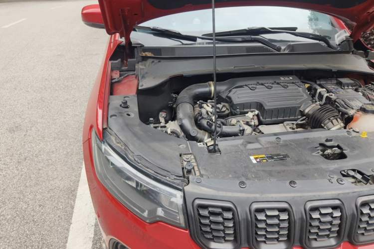 Used Jeep Compass 2021 220T Automatic Leading Edition Engine Bay Right