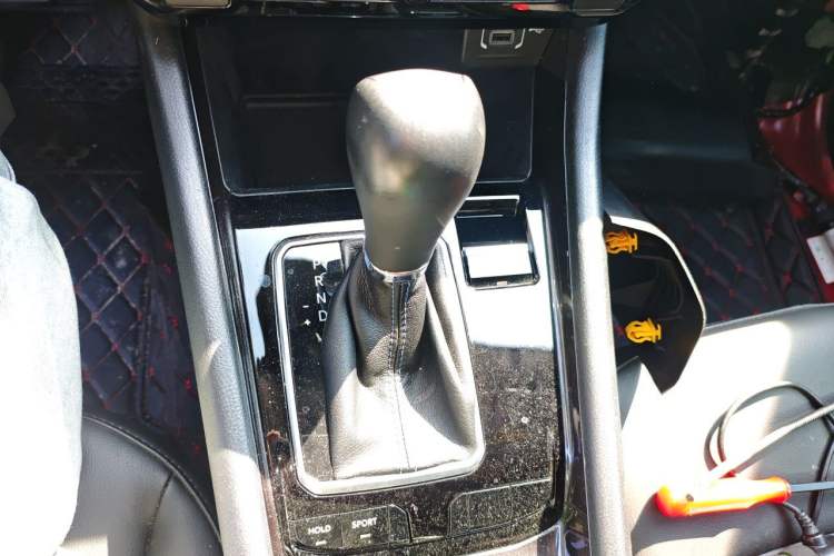Used Jeep Compass 2021 220T Automatic Elite Edition Gear Lever