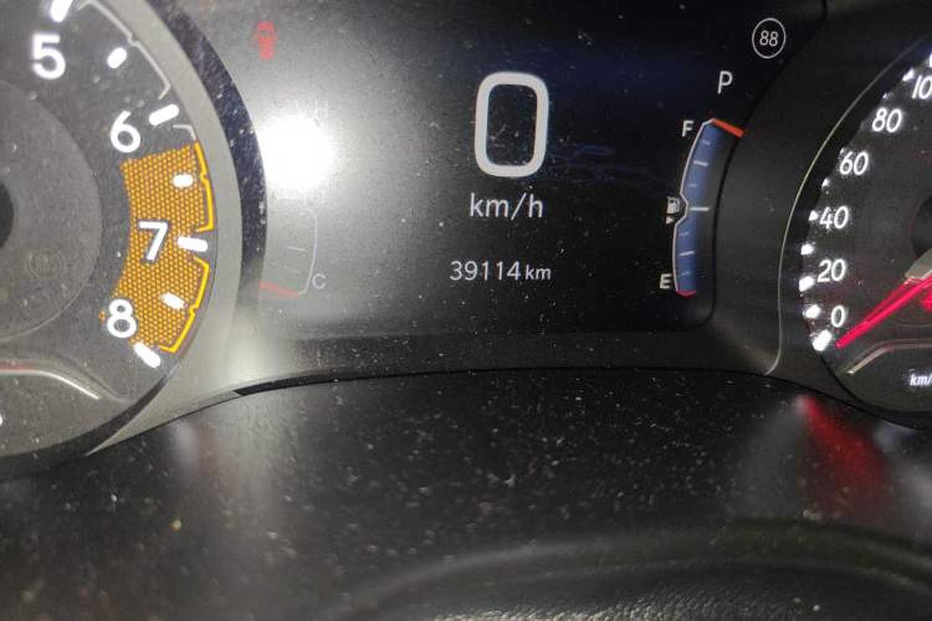 Used Jeep Compass 2021 220T Automatic Leading Edition Odometer Close Up
