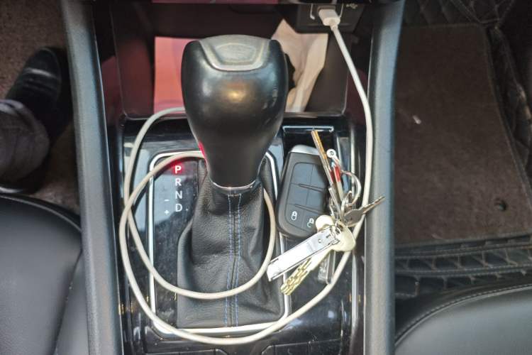 Used Jeep Compass 2021 220T Automatic Leading Edition Gear Lever