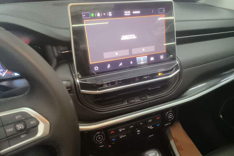Used Jeep Compass 2021 220T Automatic Elite Edition Audio And AC Panel