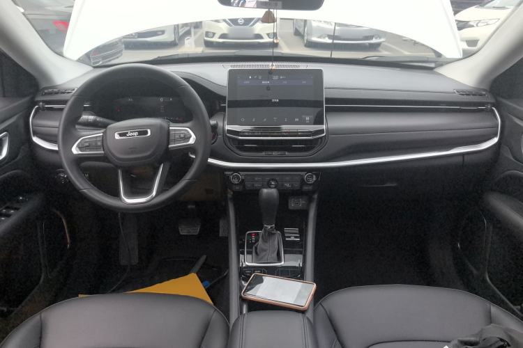 Used Jeep Compass 2021 220T Automatic Elite Edition Center Console