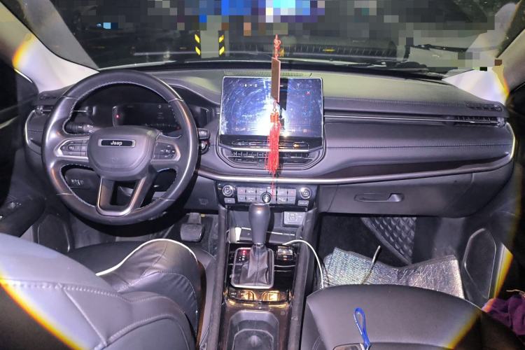 Used Jeep Compass 2021 220T Automatic Elite Edition Center Console