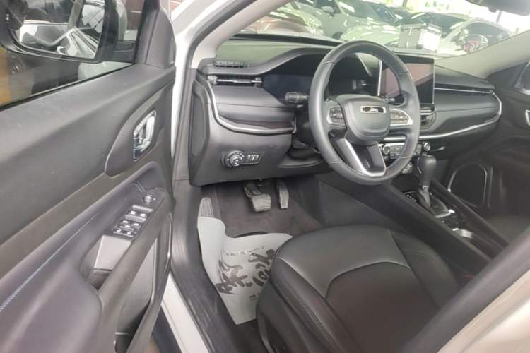 Used Jeep Compass 2021 220T Automatic Elite Edition Driver Seat