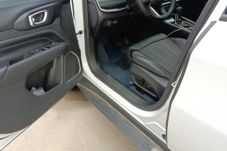Used Jeep Compass 2021 220T Automatic Elite Edition Driver Seat