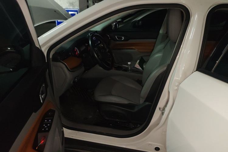 Used Jeep Compass 2021 220T Automatic Leading Edition Driver Seat