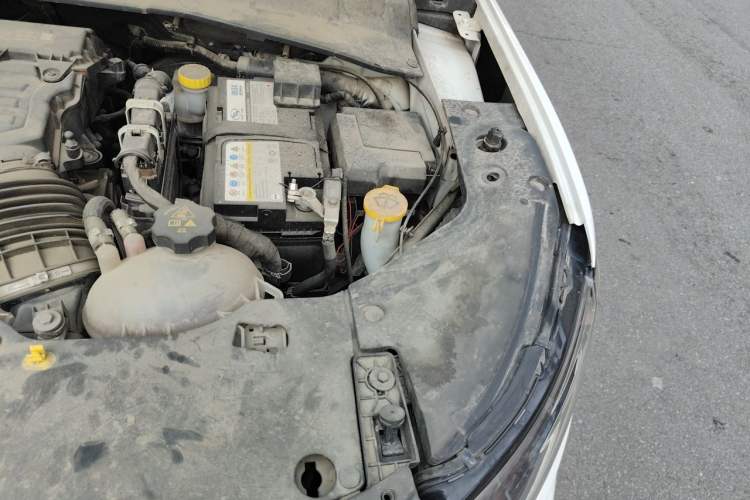 Used Jeep Compass 2021 220T Automatic Leading Edition Engine Bay Left
