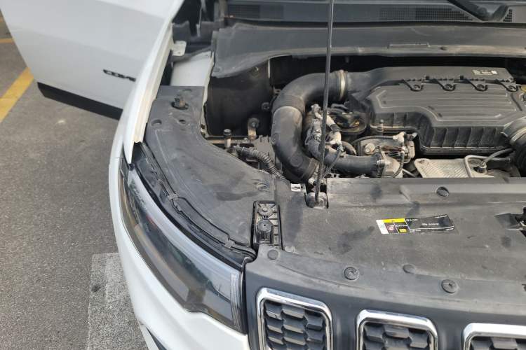 Used Jeep Compass 2021 220T Automatic Leading Edition Engine Bay Right
