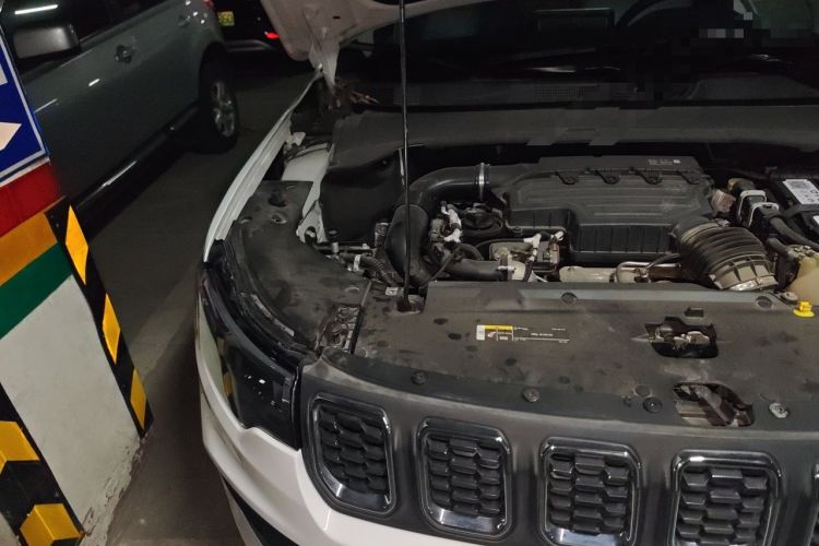 Used Jeep Compass 2021 220T Automatic Leading Edition Engine Bay Right