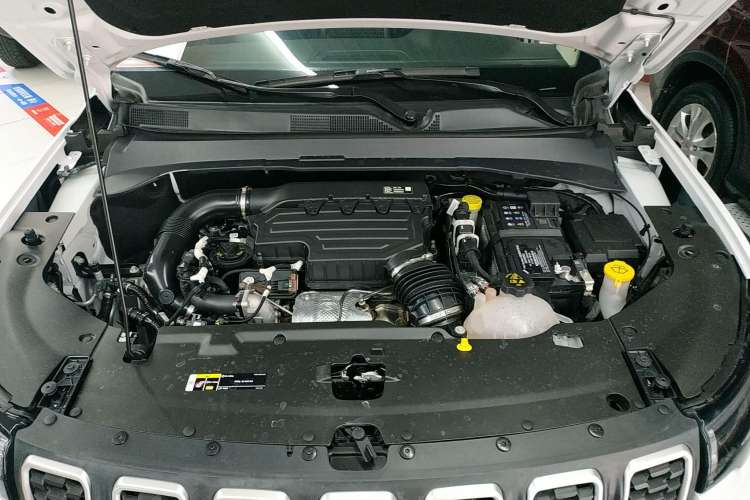 Used Jeep Compass 2021 220T Automatic Comfort Version Engine Bay