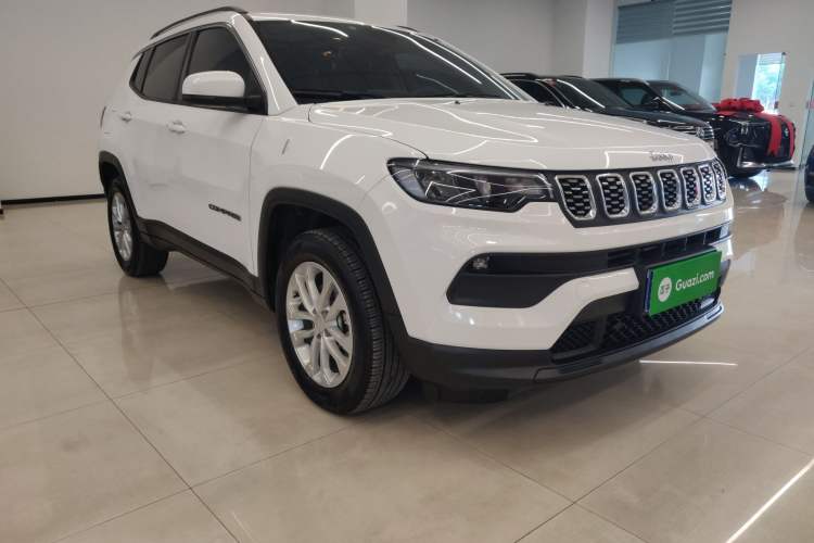 Used Jeep Compass 2021 220T Automatic Leading Edition Front Right 45 Deg