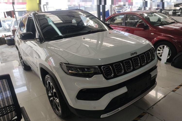 Used Jeep Compass 2021 220T Automatic Luxury Edition Front Right 45 Deg