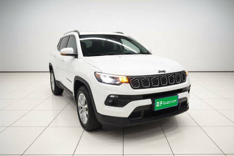 Used Jeep Compass 2021 220T Automatic Leading Edition Front Right 45 Deg