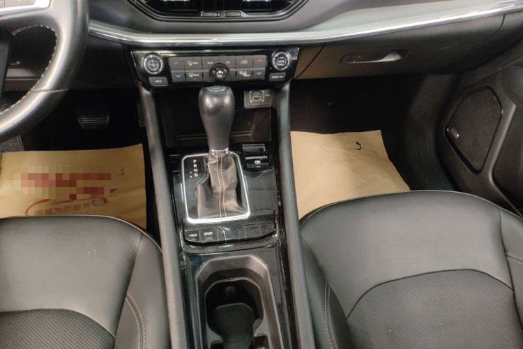 Used Jeep Compass 2021 220T Automatic Luxury Edition Gear Lever