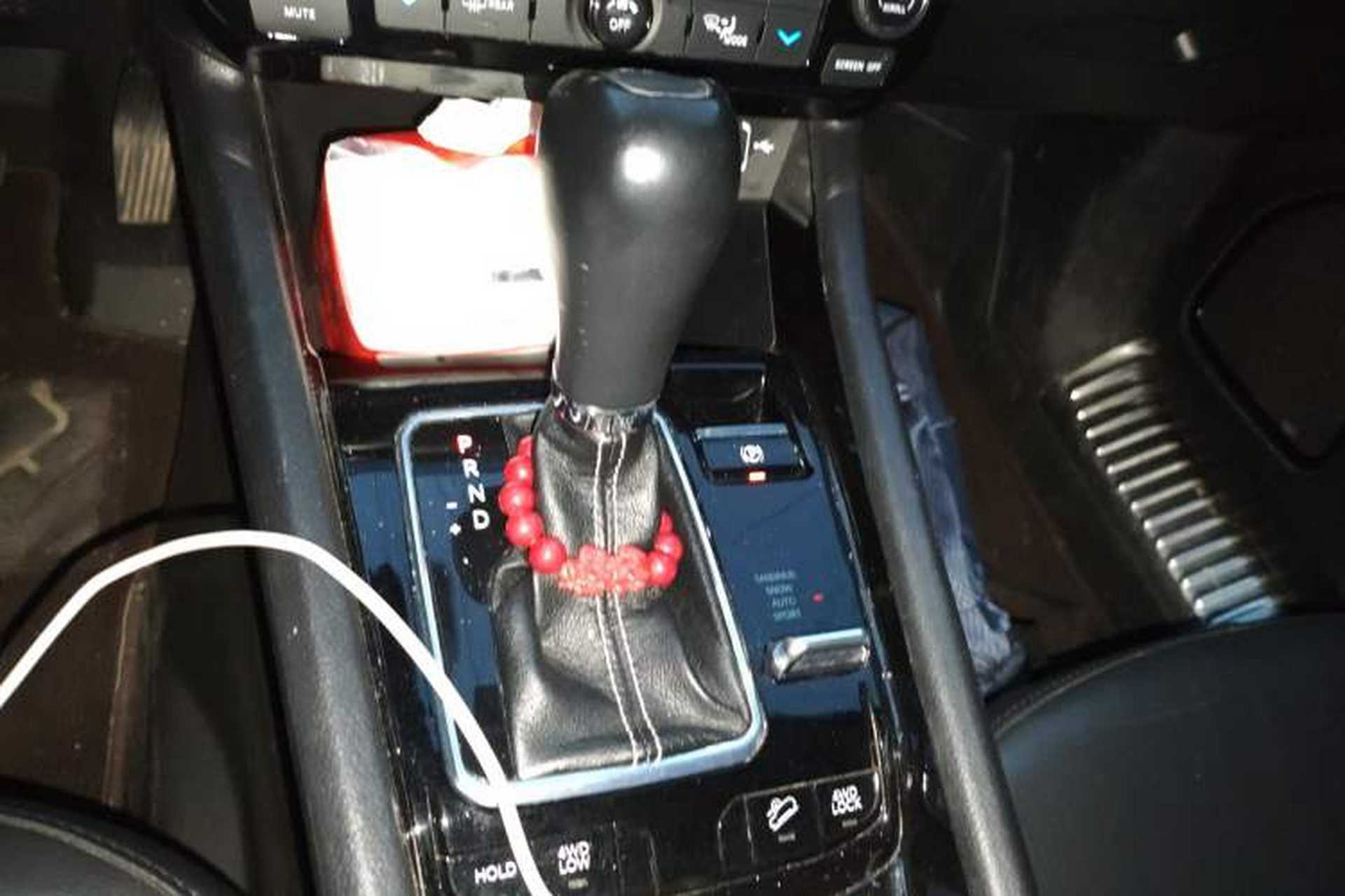 Used Jeep Compass 2021 220T Automatic All-Wheel Drive 80th Anniversary Edition Gear Lever