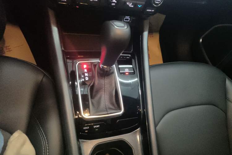 Used Jeep Compass 2021 220T Automatic Elite Edition Gear Lever