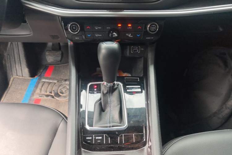 Used Jeep Compass 2021 220T Automatic Elite Edition Gear Lever