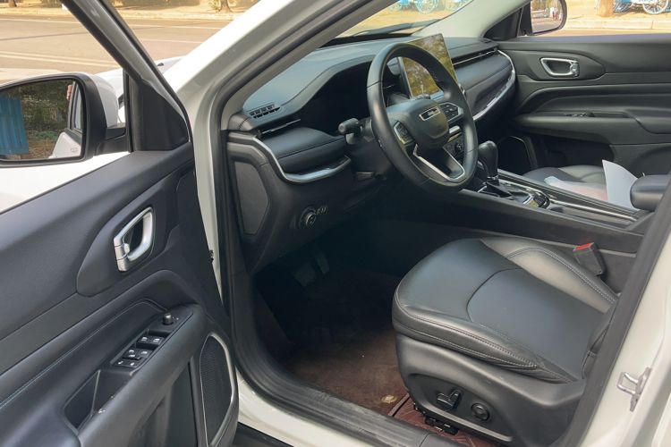 Used Jeep Compass 2021 220T Automatic Elite Edition Interior 2