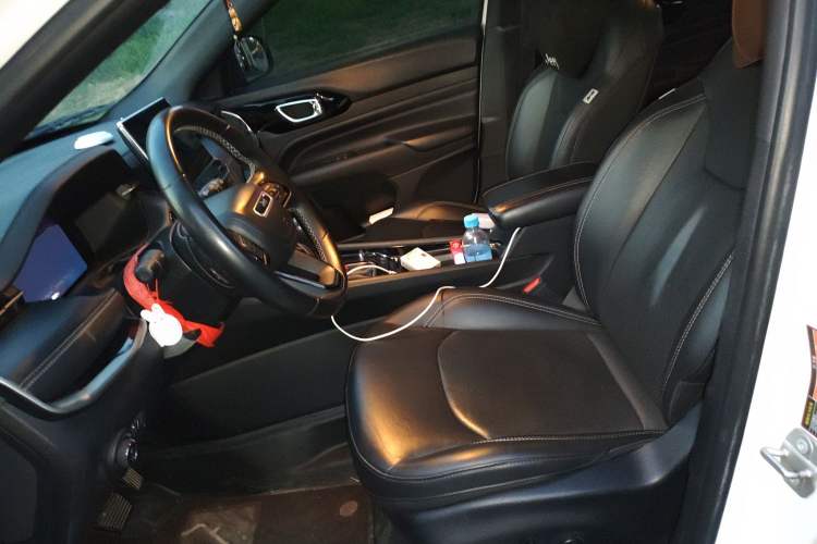 Used Jeep Compass 2021 220T Automatic All-Wheel Drive 80th Anniversary Edition Left Front Seat