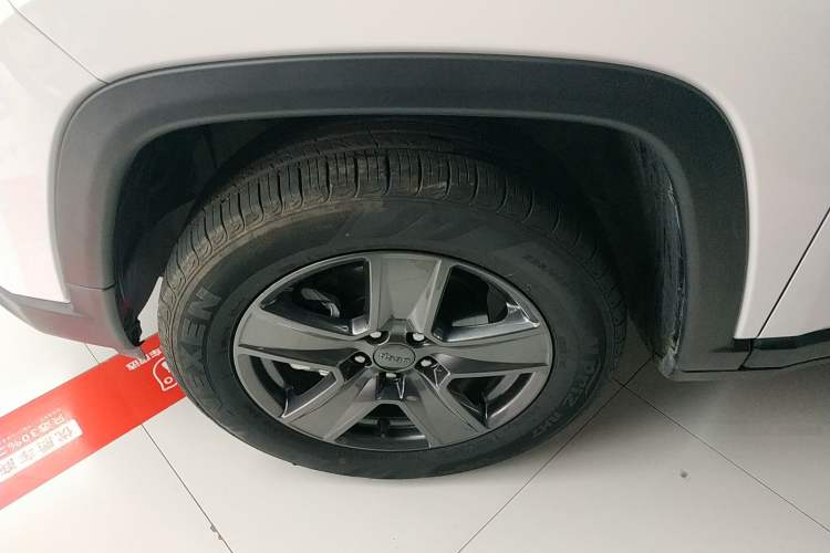 Used Jeep Compass 2021 220T Automatic Comfort Version Left Front Wheel Hub