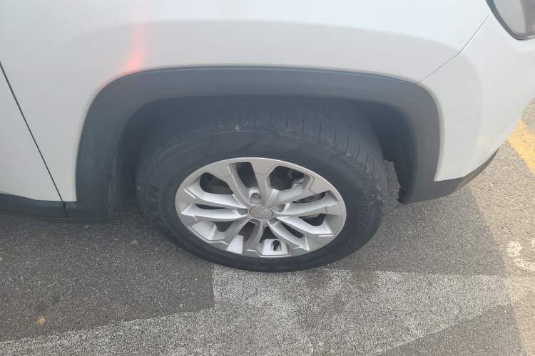 Used Jeep Compass 2021 220T Automatic Leading Edition Right Front Wheel Hub