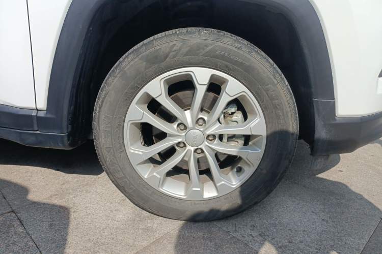 Used Jeep Compass 2021 220T Automatic Elite Edition Right Front Wheel Hub