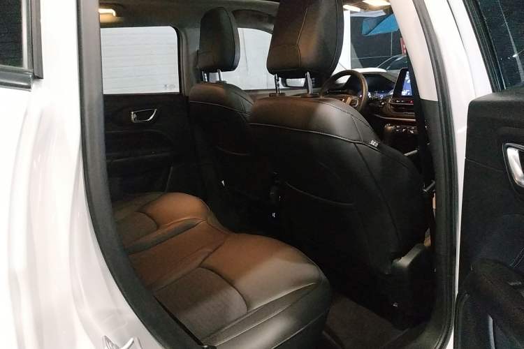 Used Jeep Compass 2021 220T Automatic Leading Edition Right Rear Seat