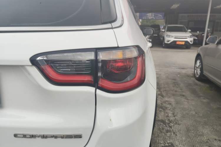 Used Jeep Compass 2021 220T Automatic Leading Edition Right Rear Taillight
