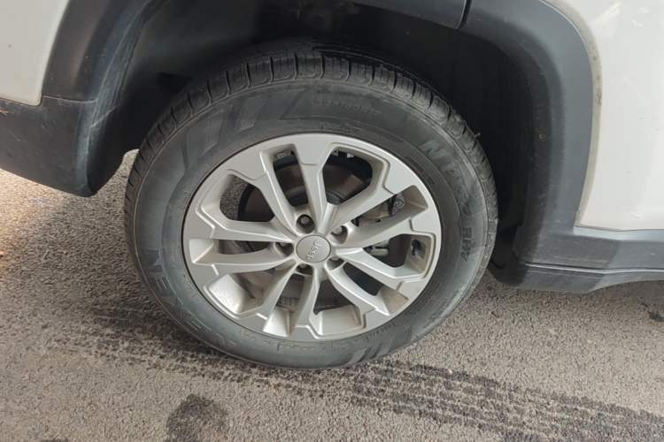 Used Jeep Compass 2021 220T Automatic Elite Edition Right Rear Wheel Hub