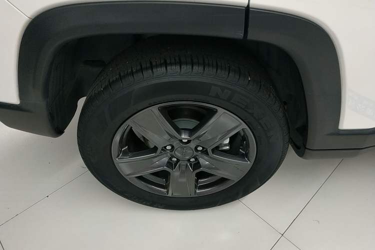 Used Jeep Compass 2021 220T Automatic Comfort Version Right Rear Wheel Hub