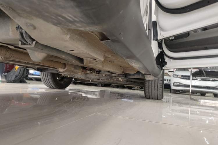 Used Jeep Compass 2021 220T Automatic Luxury Edition Right Side Sill
