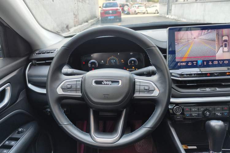 Used Jeep Compass 2021 220T Automatic Elite Edition Steering Wheel