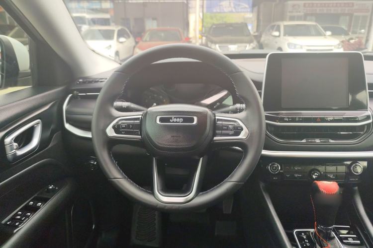 Used Jeep Compass 2021 220T Automatic Leading Edition Steering Wheel