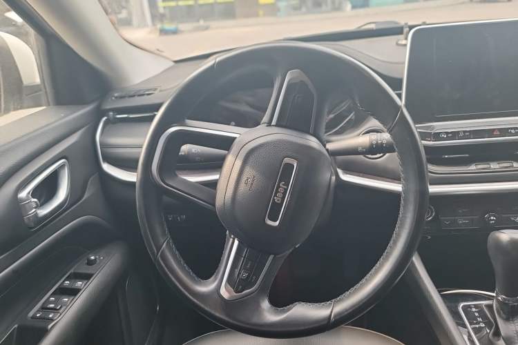 Used Jeep Compass 2021 220T Automatic Leading Edition Steering Wheel