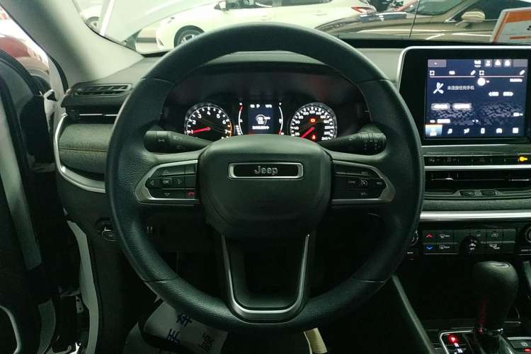 Used Jeep Compass 2021 220T Automatic Comfort Version Steering Wheel